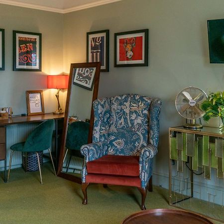 The Dundas Arms Kintbury Екстериор снимка