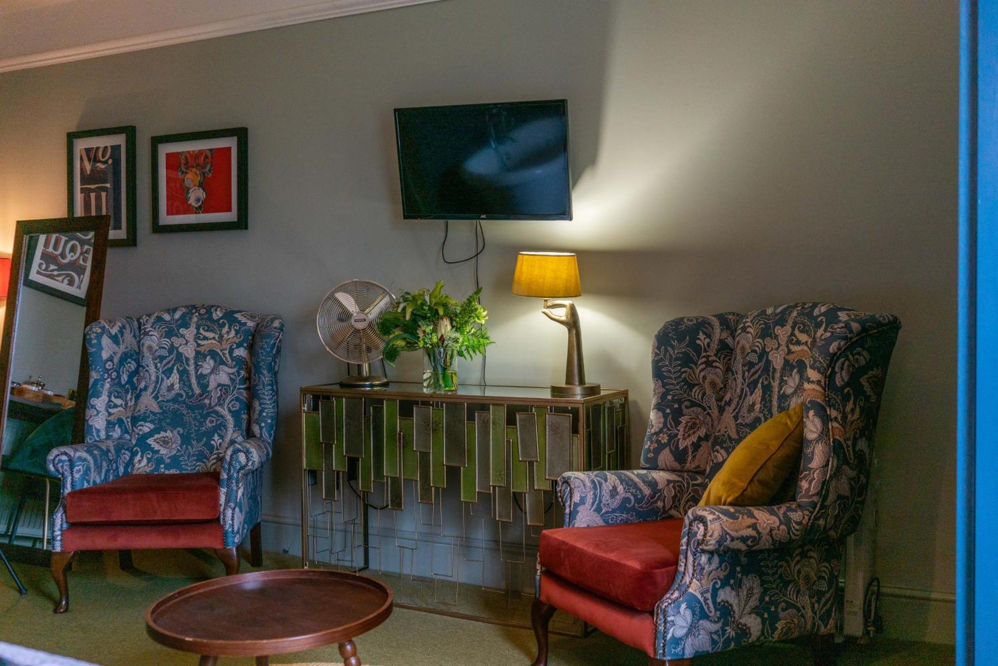 The Dundas Arms Kintbury Екстериор снимка