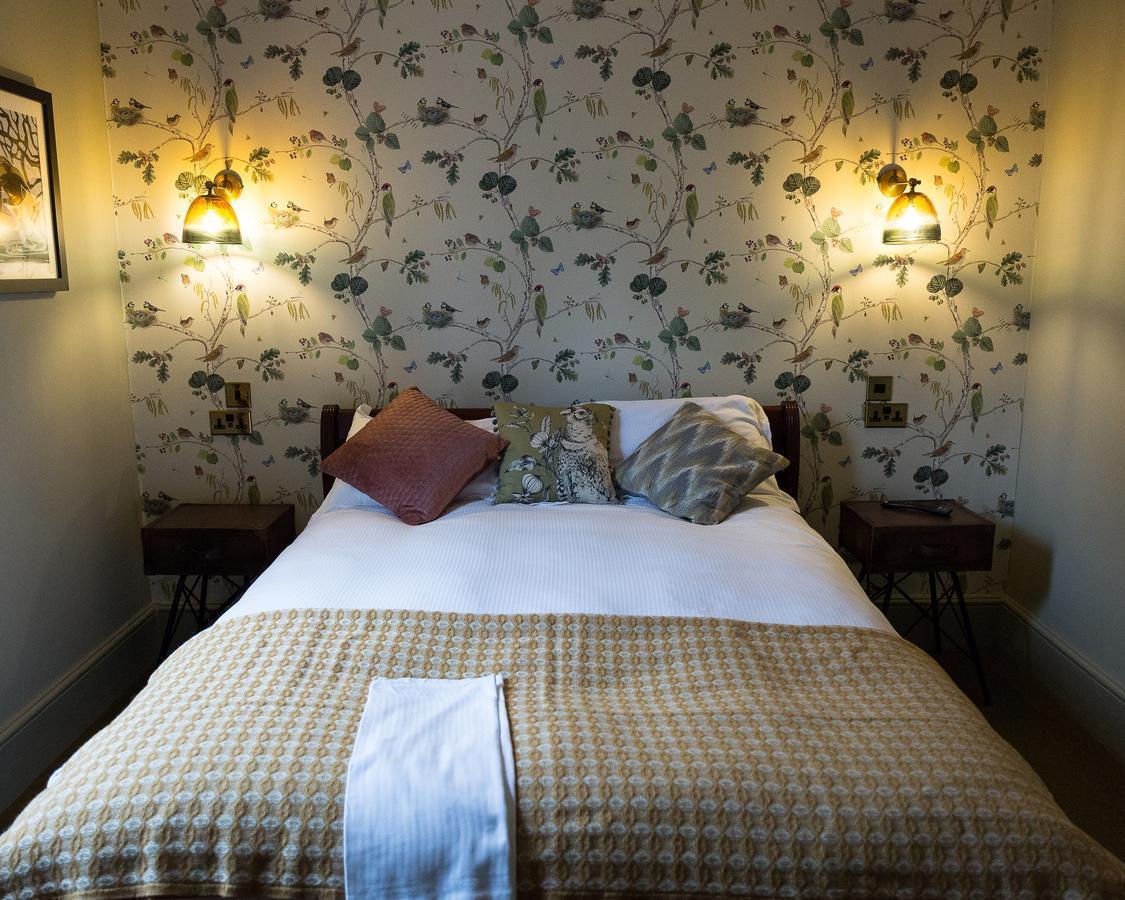 The Dundas Arms Kintbury Екстериор снимка