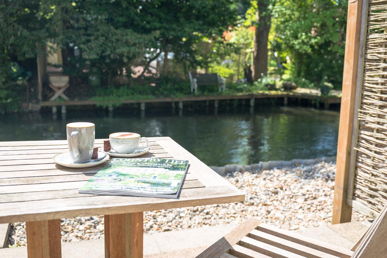 The Dundas Arms Kintbury Екстериор снимка