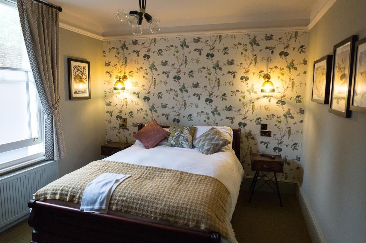 The Dundas Arms Kintbury Екстериор снимка